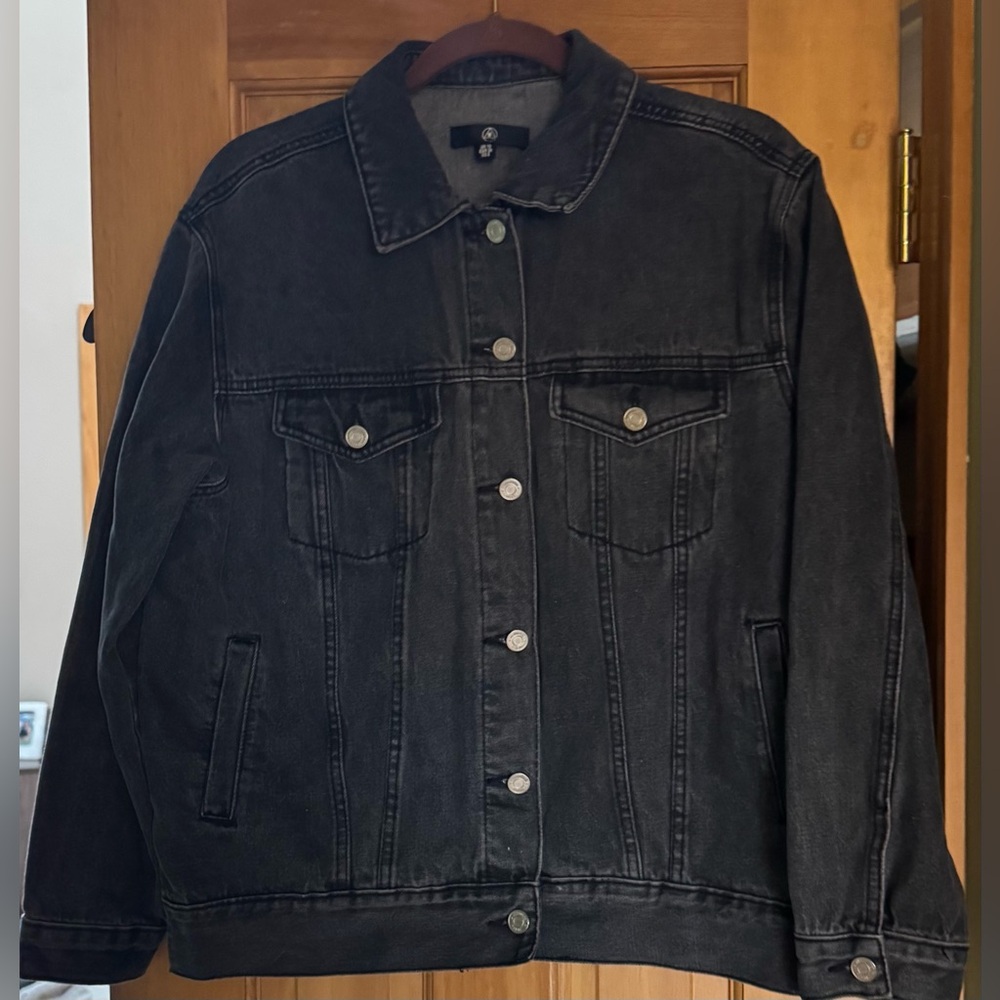 MISSGUIDED Women’s Black Denim Jean Jacket Size 6 EUC!